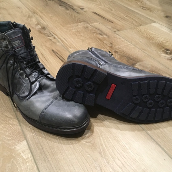 Pikolinos Ankle Boot - Picture 2 of 3